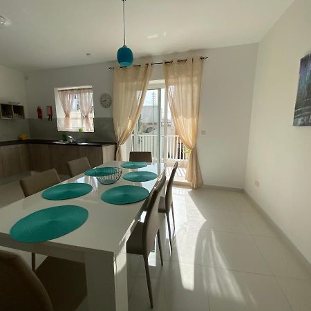 Sunshine Apartments Mellieha - Modern Three Bedroom Apartment - Apt No 2 Extérieur photo