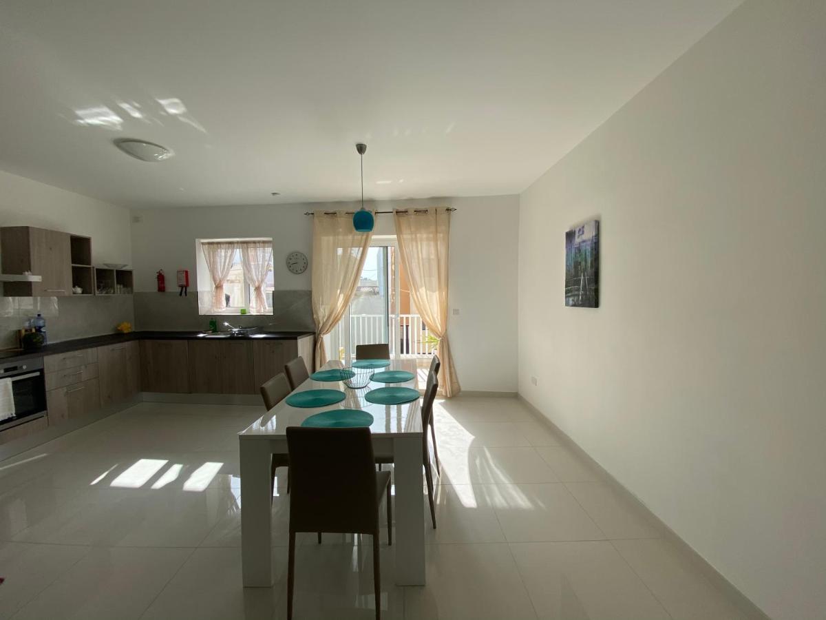 Sunshine Apartments Mellieha - Modern Three Bedroom Apartment - Apt No 2 Extérieur photo