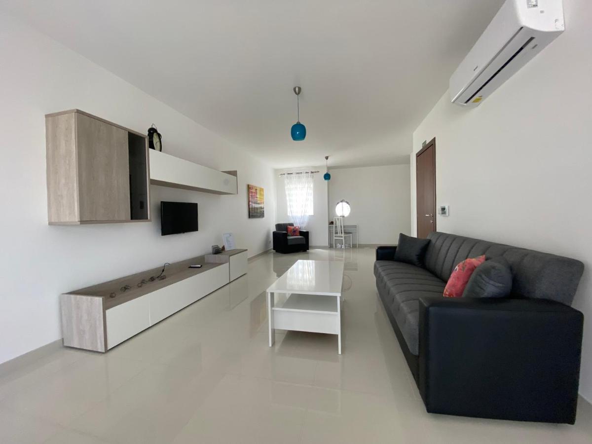 Sunshine Apartments Mellieha - Modern Three Bedroom Apartment - Apt No 2 Extérieur photo